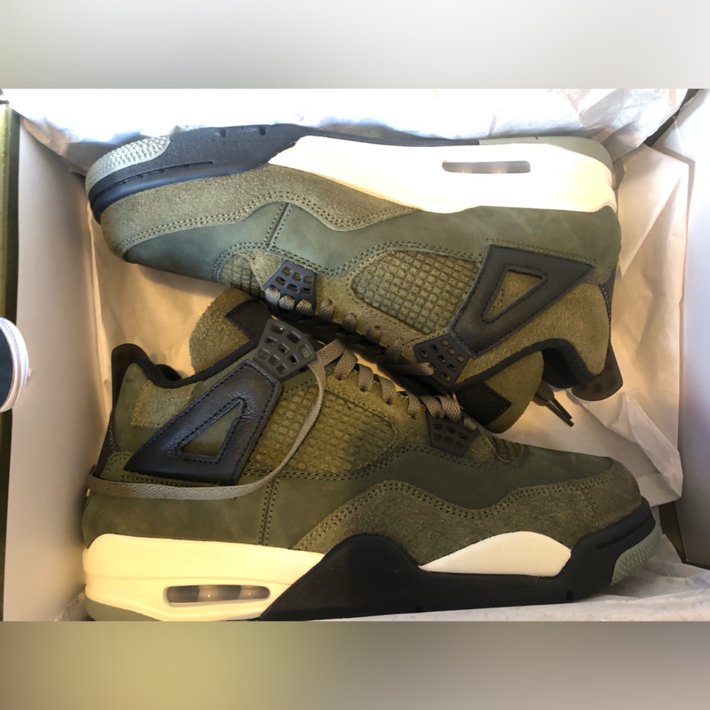 Air Jordan 4